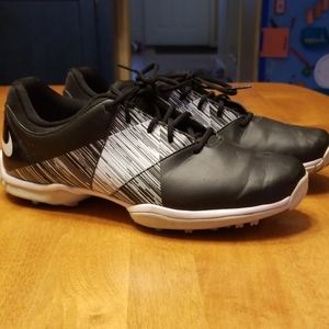 Nike Women's golf shoe